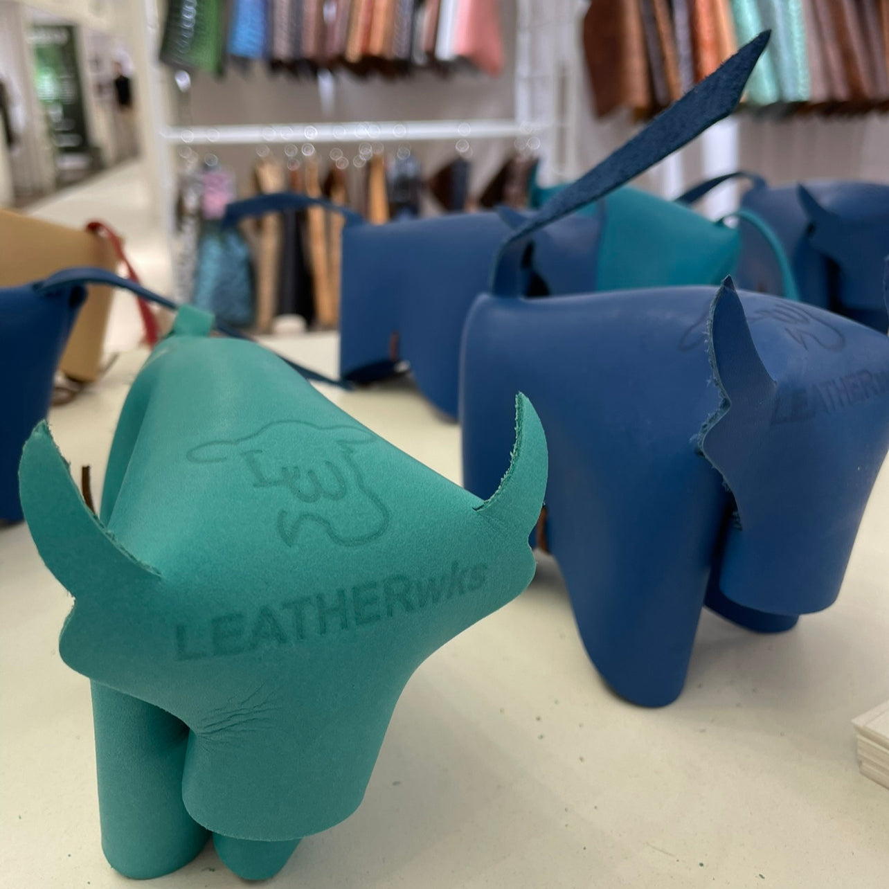 LEATHERwks Cow