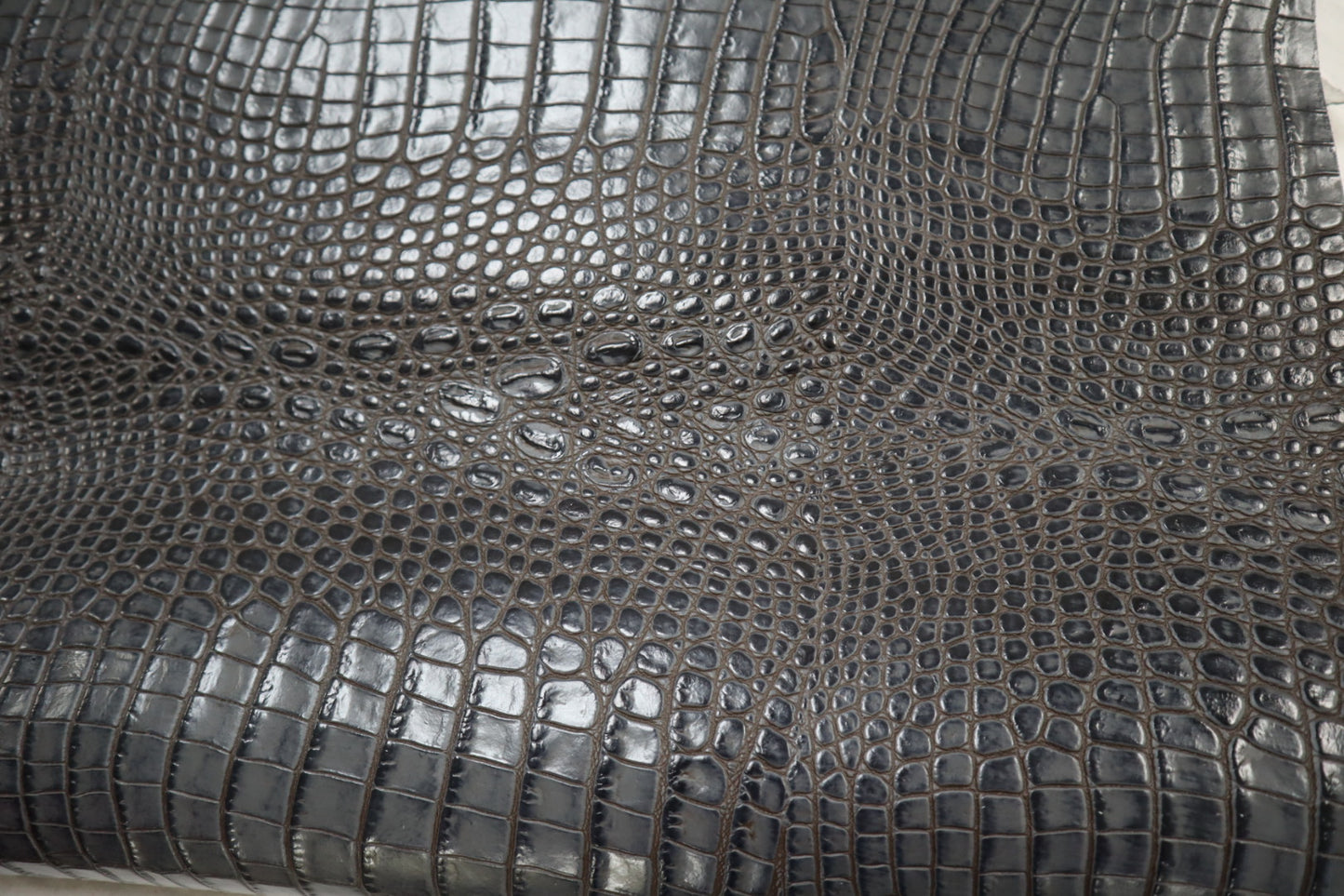 Deep Croco Two Tone